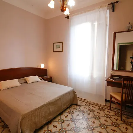 Residence Villa Pina Hotel Senigallia