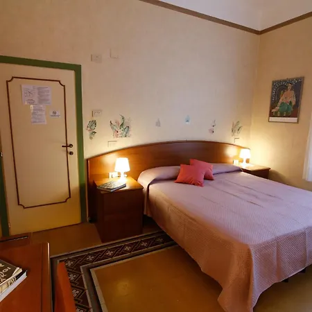 Hotel Pina