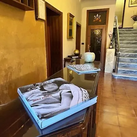 Residence Villa Pina Hotel Senigallia