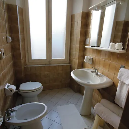 Residence Villa Pina Отель Сенигаллия